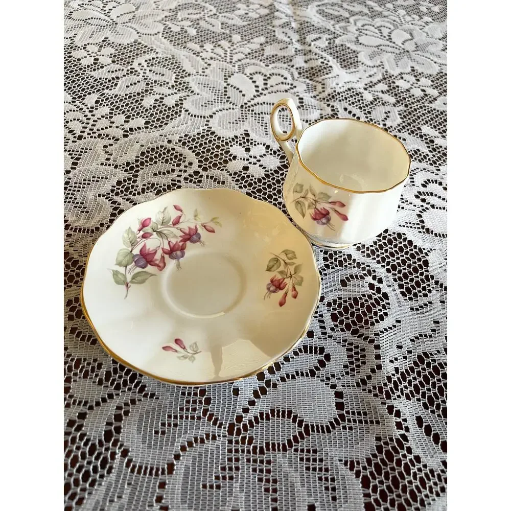 Queens Fine Bone China Hybrid Fuchsia 11